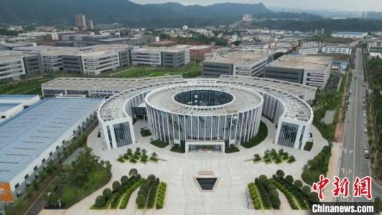 圖為中國稀金谷永磁電機產(chǎn)業(yè)園。　贛縣區(qū)融媒體中心供圖